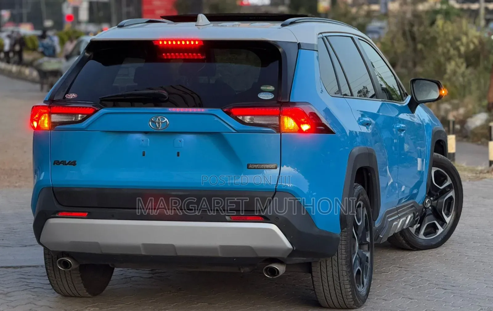 Toyota RAV4 2019 Blue