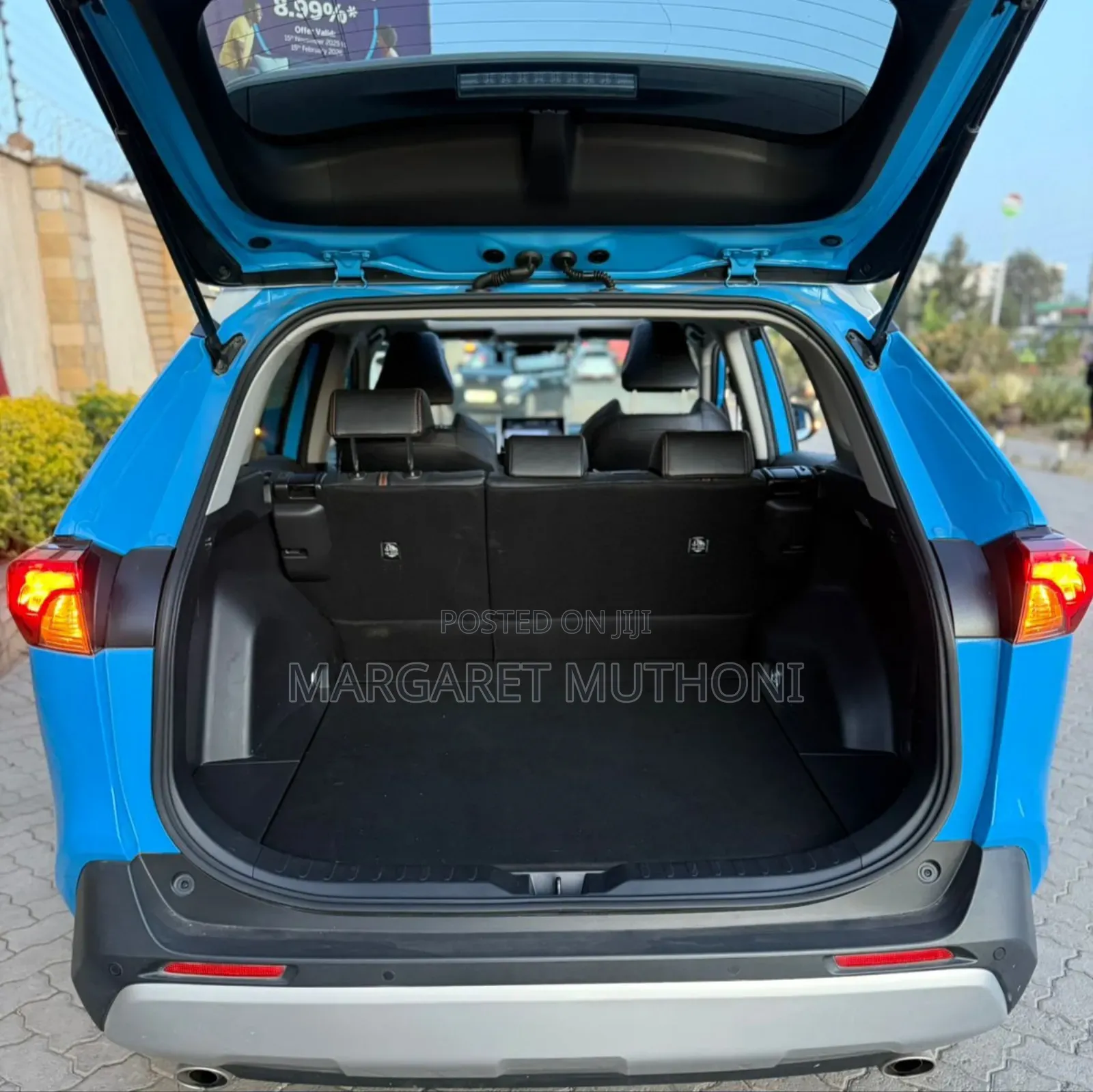 Toyota RAV4 2019 Blue