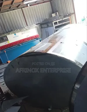 Commercial Tank for Lorry. Stainless Material. 6500 Litres.