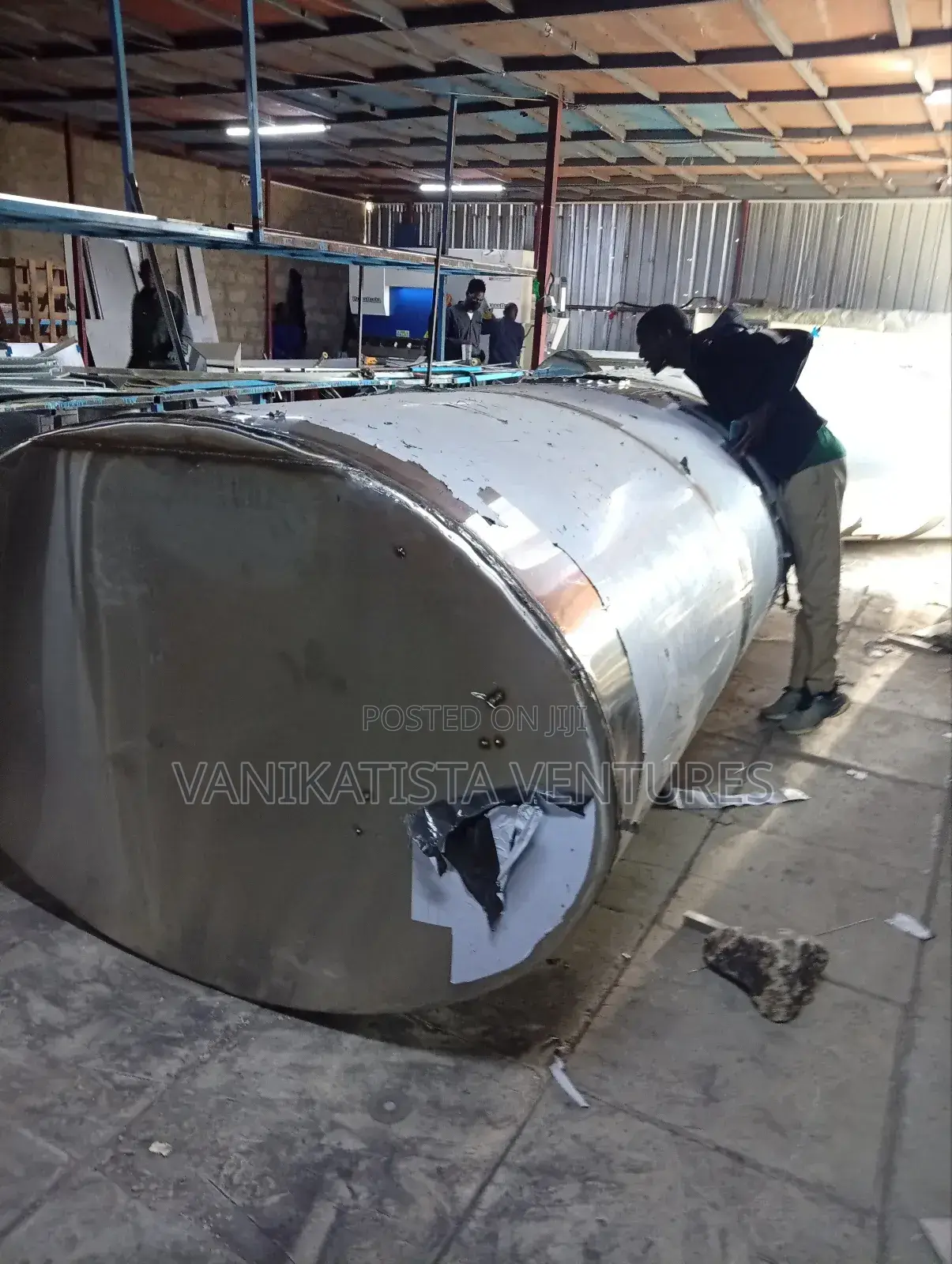 Welcome We Fabricate 6000litres Lorry Tank for Your Water Business