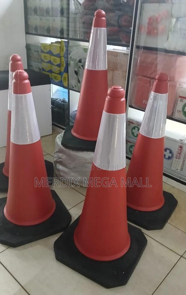 Traffic Cones,Cones - main view