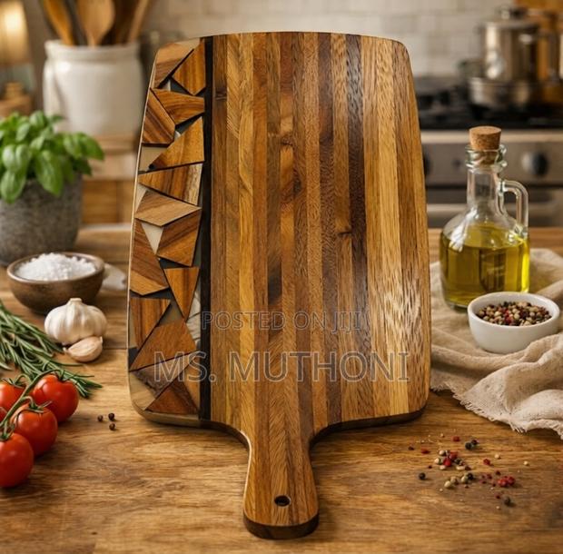 Premium Handcrafted Acacia Wood Cutting Board With a Geometric Inlay - main view