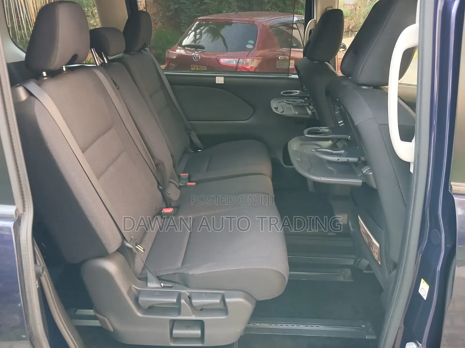 Nissan Serena 2019 Blue