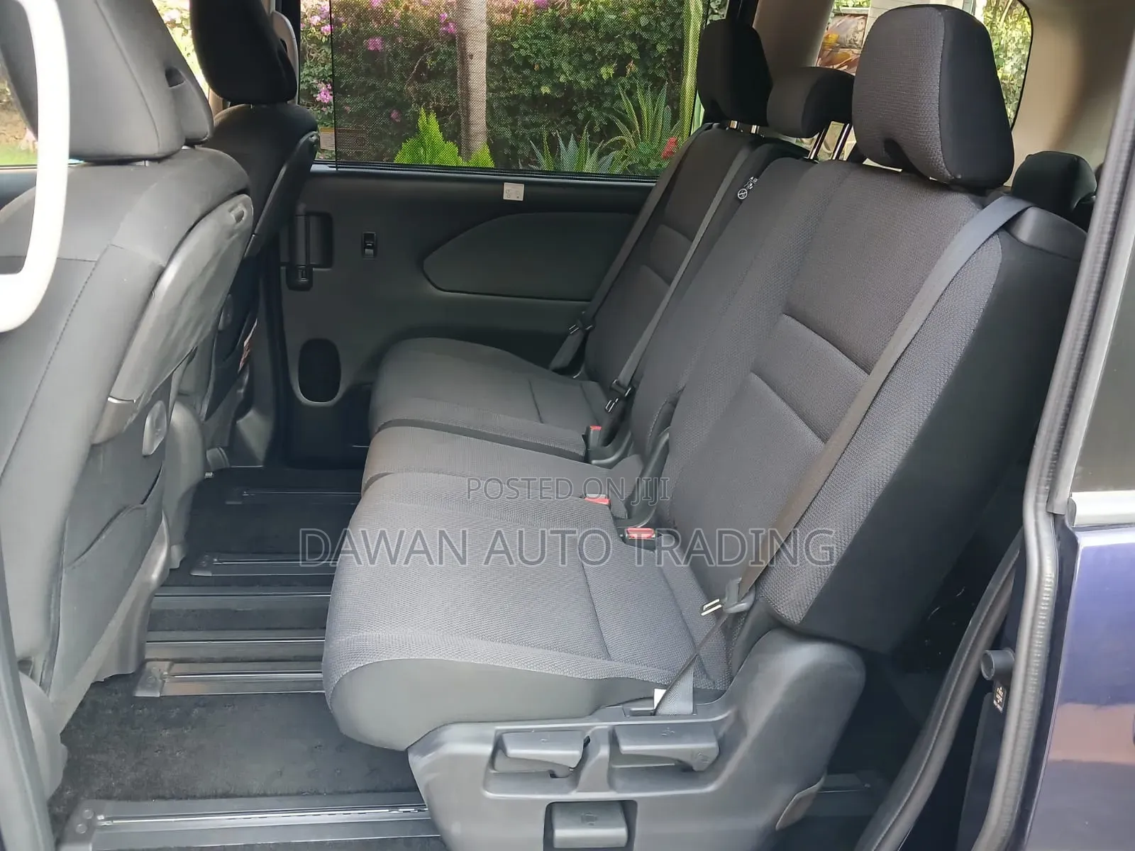 Nissan Serena 2019 Blue