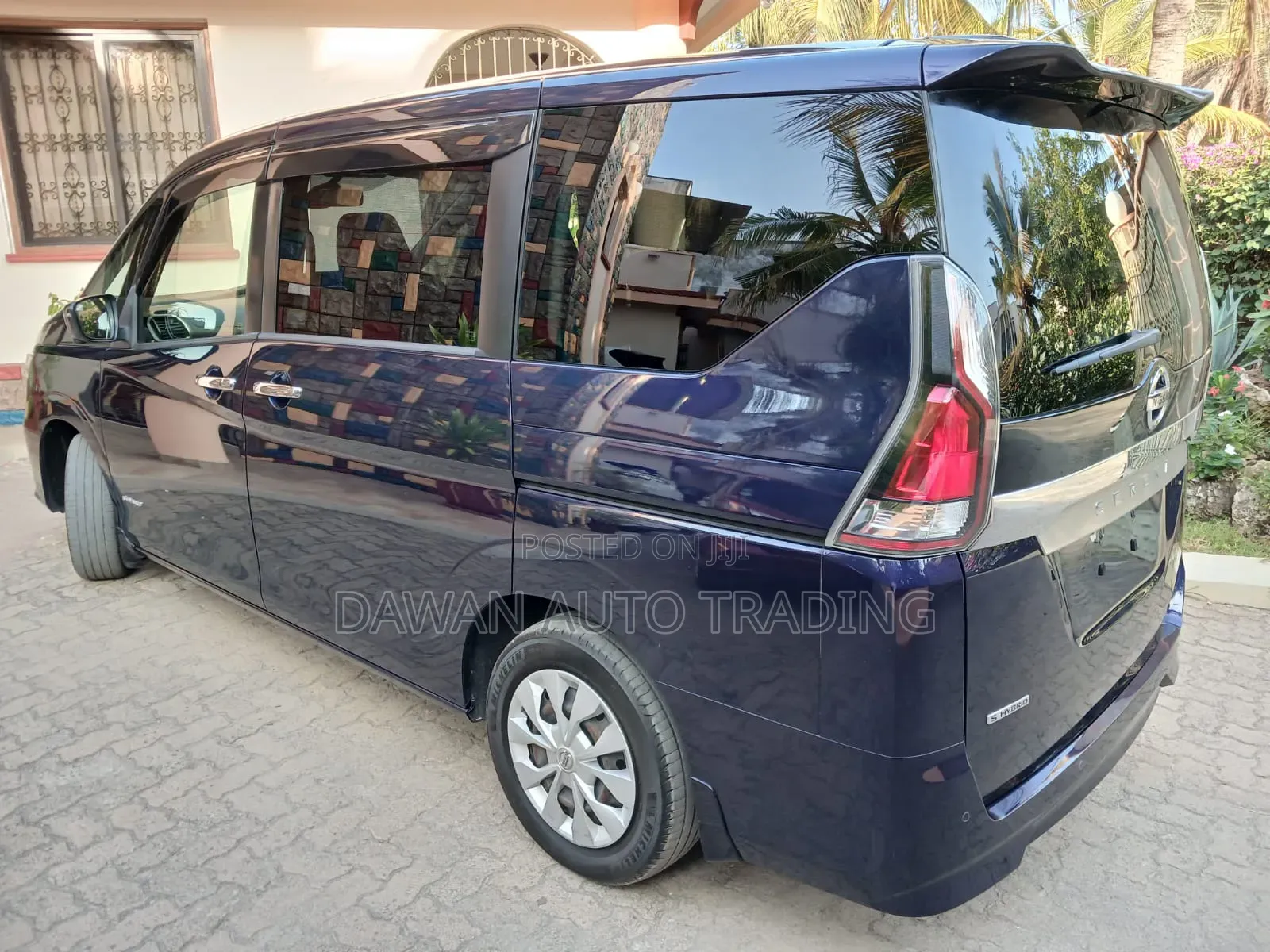 Nissan Serena 2019 Blue
