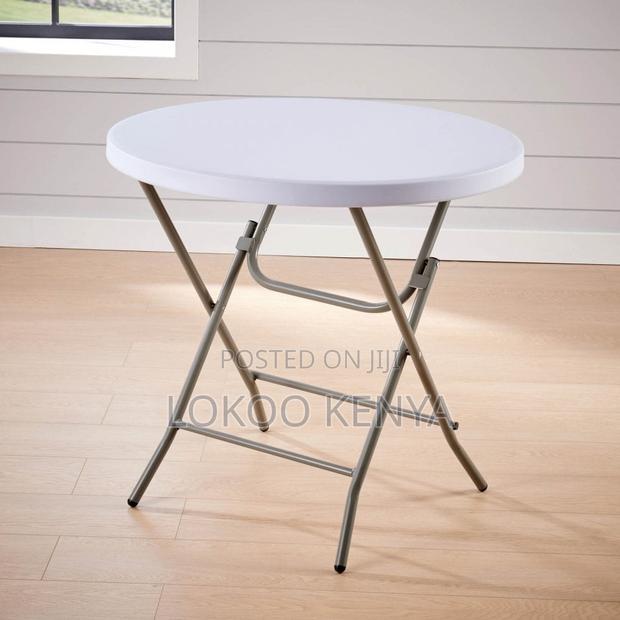 Dining Table; Round Plastic Foldable Outdoor-Picnic Dining Table