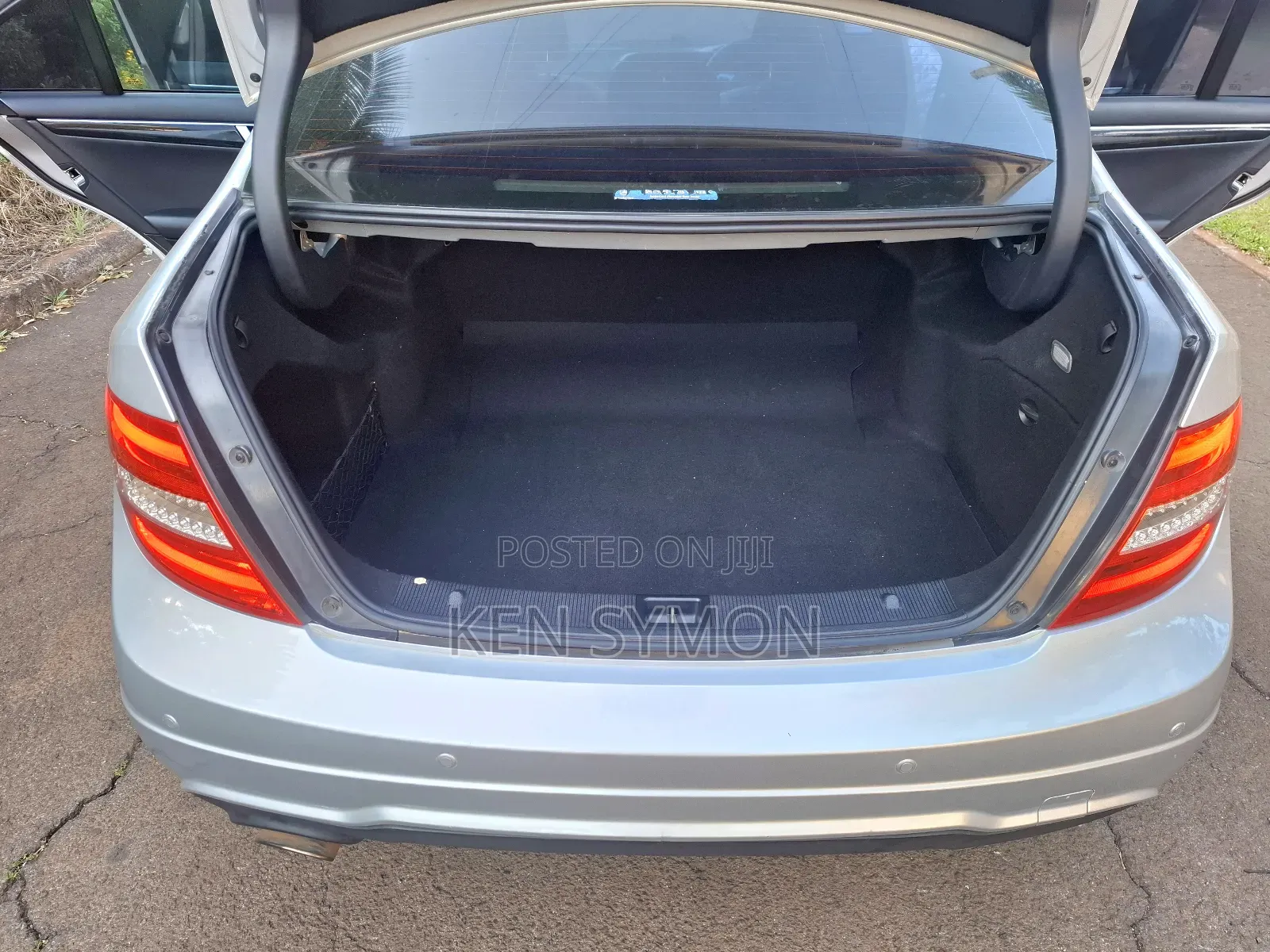 Mercedes-Benz C200 2012 Silver