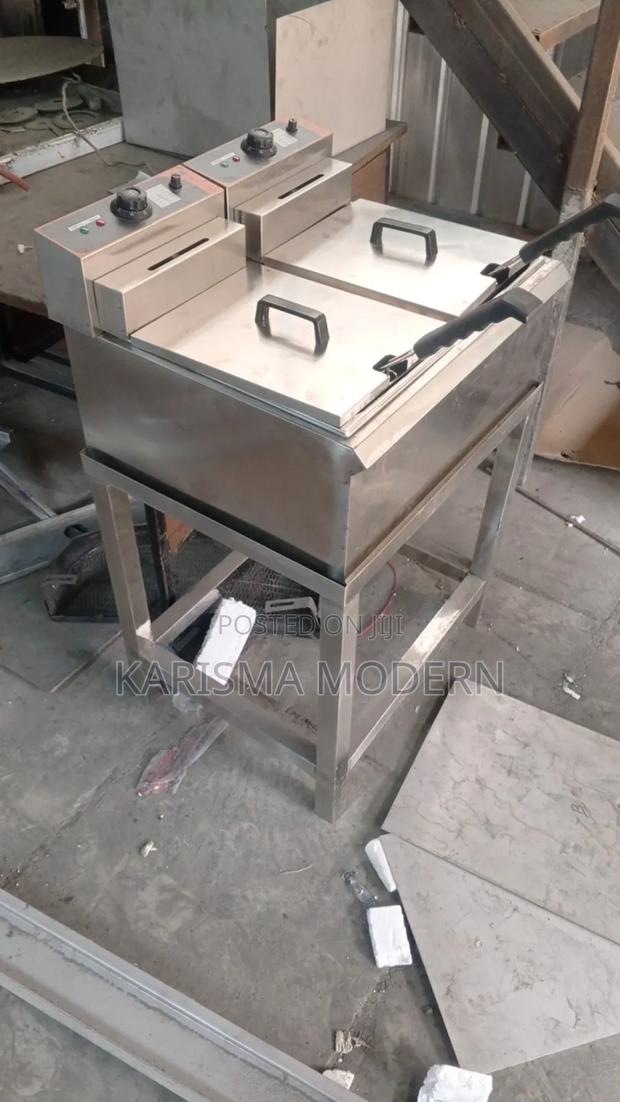 Double Fryer With Stand 17 By 17 Litres Imported