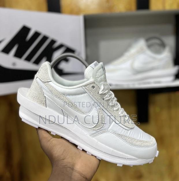 Nike Sakai - thumbnail 3