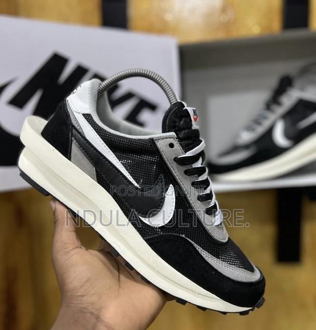 Nike Sakai
