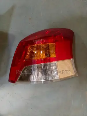 Tail Lamp Toyota Vitzyaris 2005