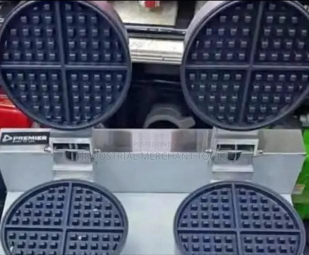 Double Waffle Baker-Durable - main view