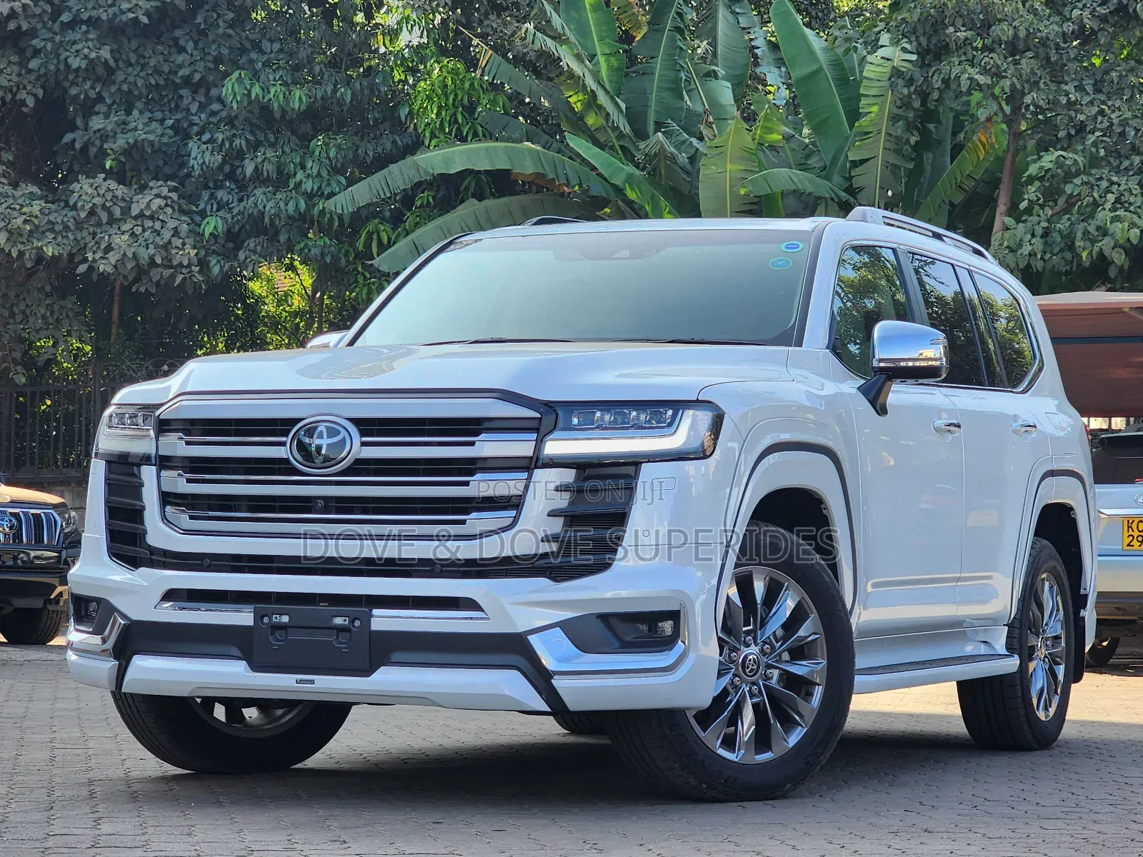 New Toyota Land Cruiser LC300 2023 White