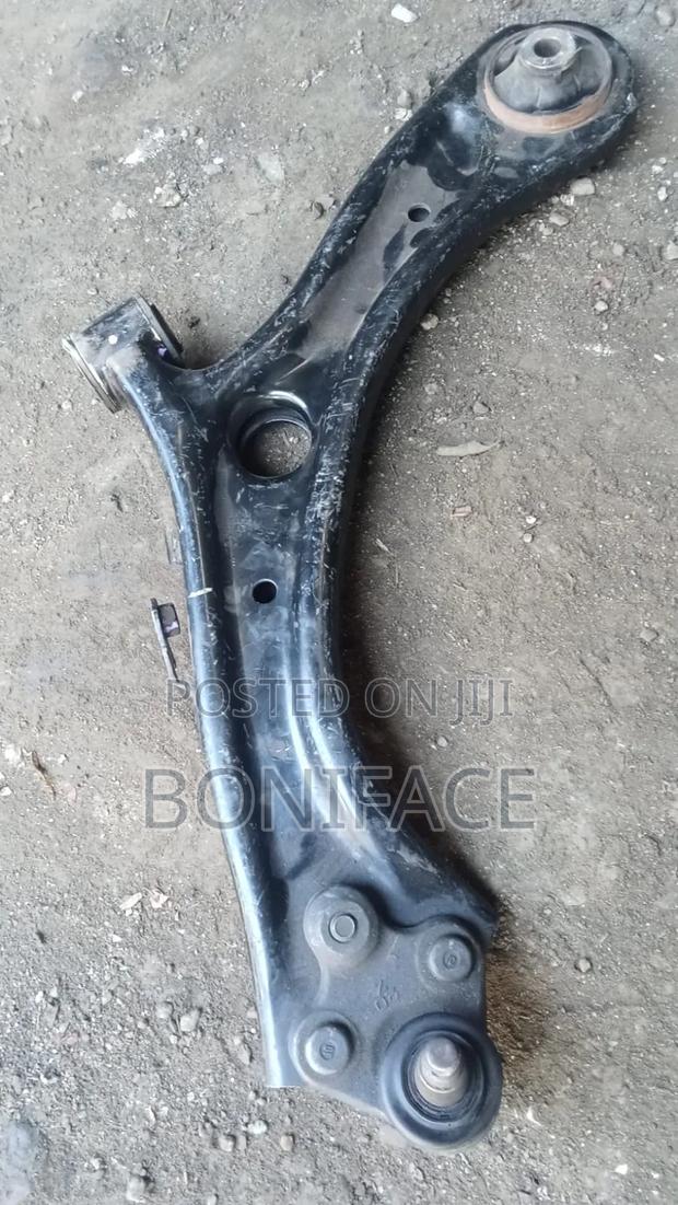 Front Control Arm Honda Vezel - main view