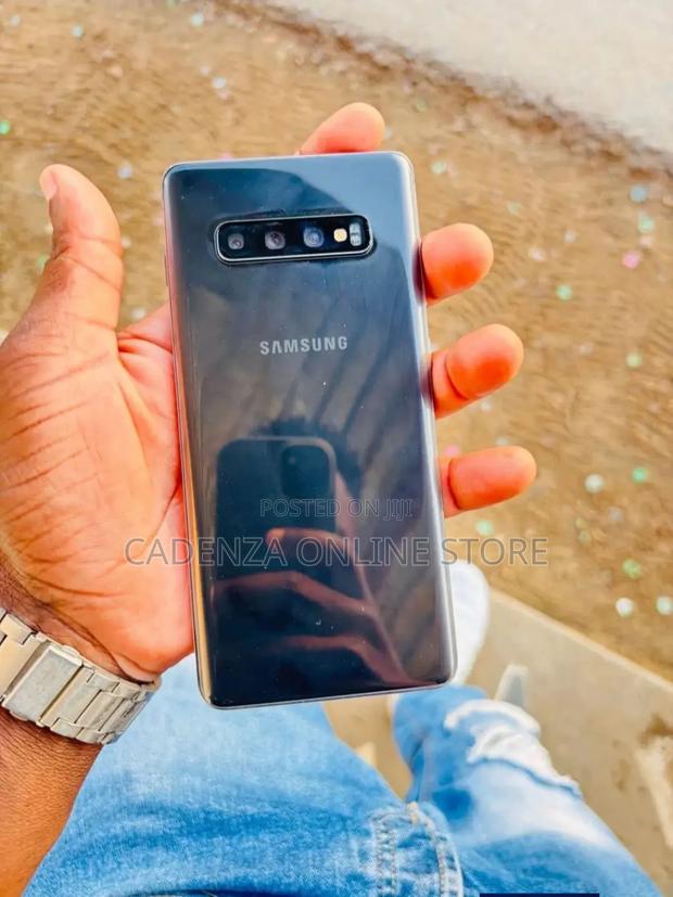 Samsung Galaxy S10 Plus 128 GB - main view