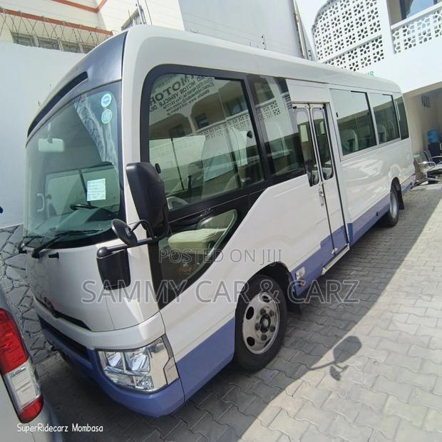Toyota Coaster 2018 White - thumbnail 2