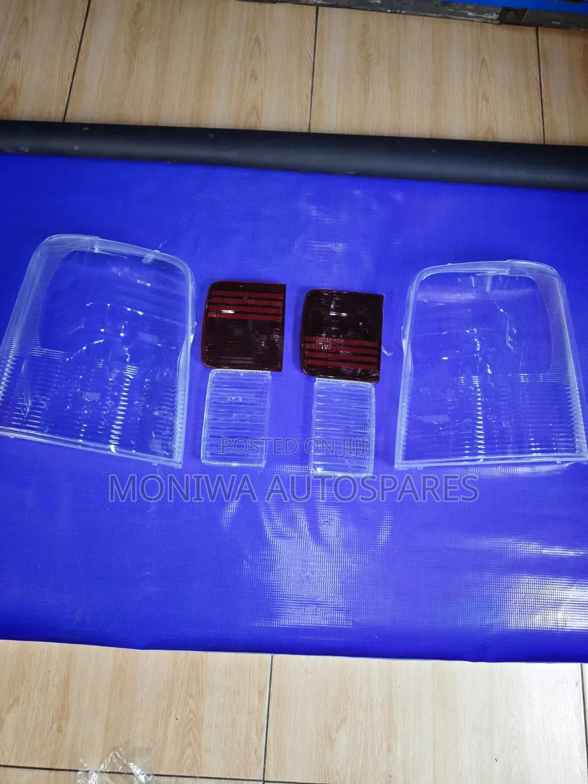 Headlens and Tail Lens Suzuki Every Wagon