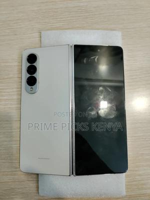 Samsung Galaxy Z Fold4 512 GB Gold - main view