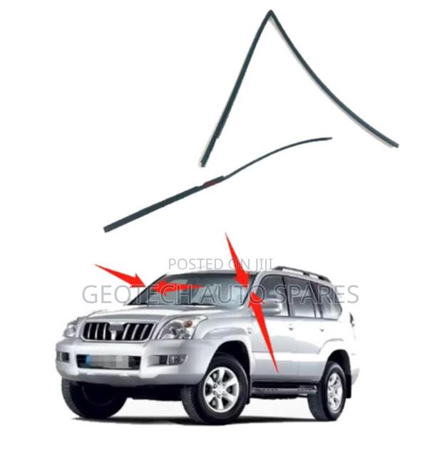 Toyota Prado Land Cruiser Fj 120 Windscreen Moulding - main view