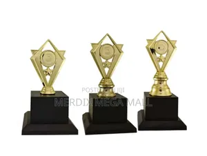 T24-H418a,Trophie, Trophies