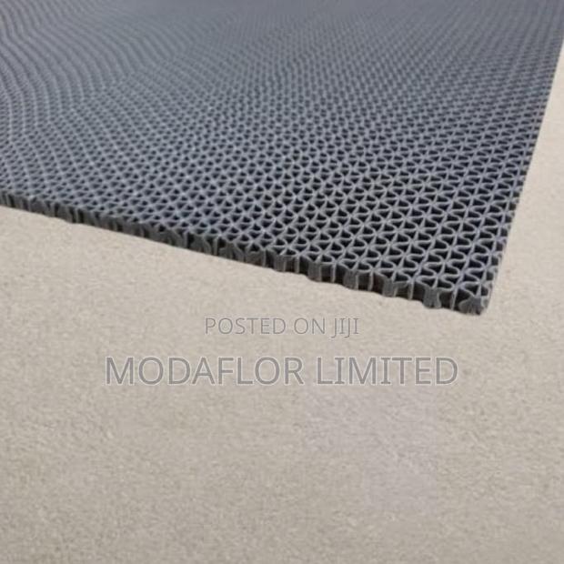 Anti-Slip S Mat – High Traffic Floor Protection