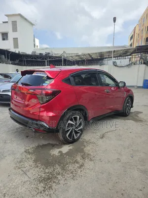 Honda Vezel 1.5 Hybrid 2WD 2020 Red