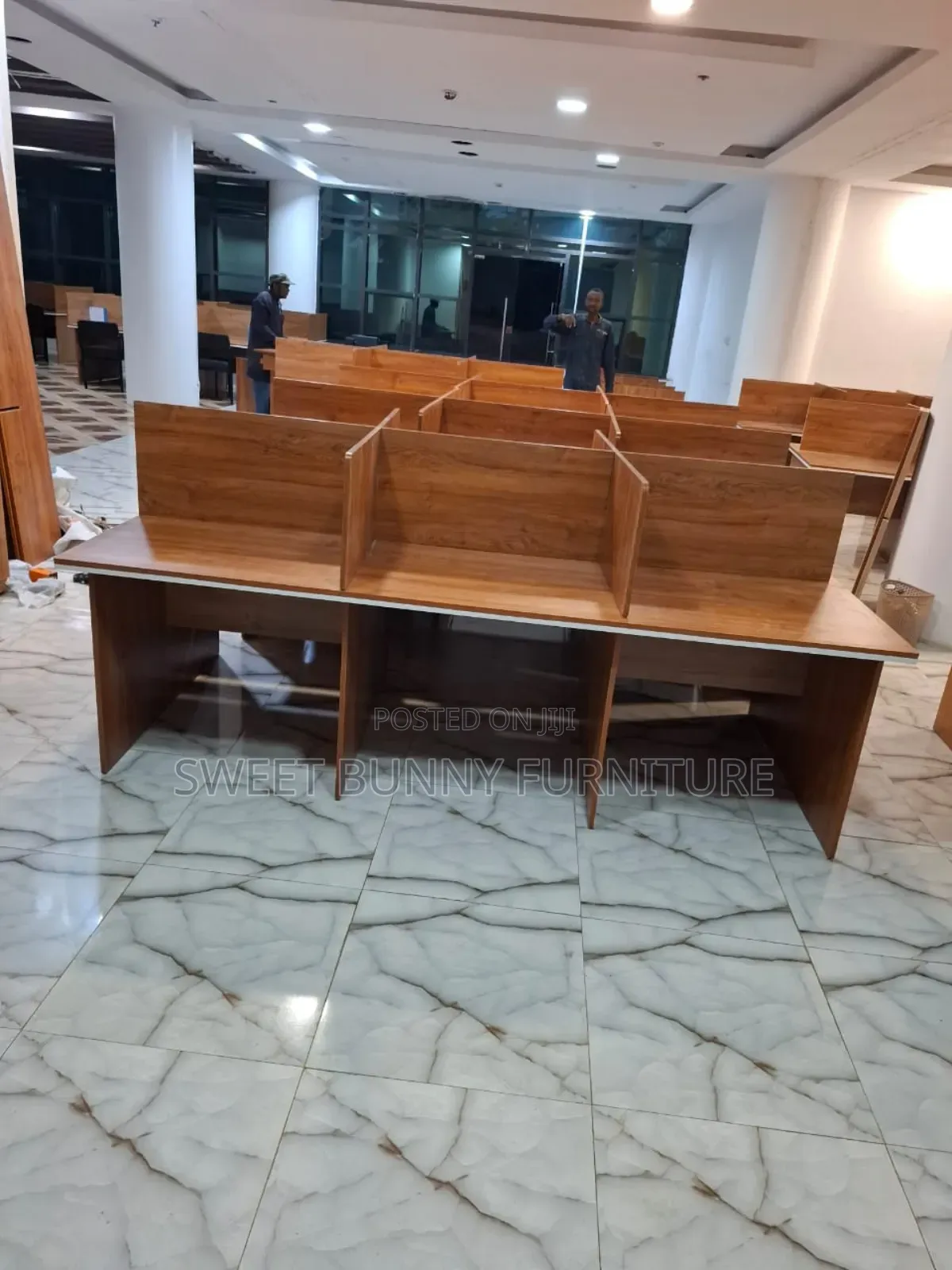 6-Way Workstations