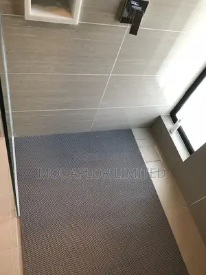 Anti-Slip S Mat – Practical Floor Covering