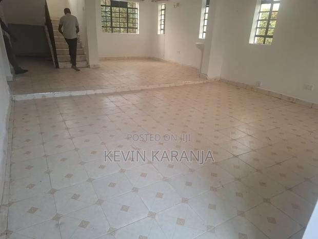 5bdrm Maisonette in County Motel, Banana for rent