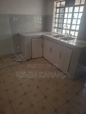 5bdrm Maisonette in County Motel, Banana for rent