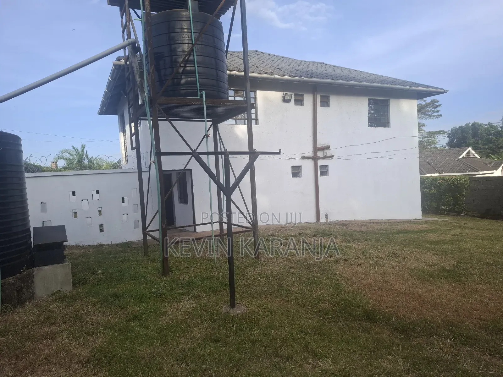 5bdrm Maisonette in County Motel, Banana for rent