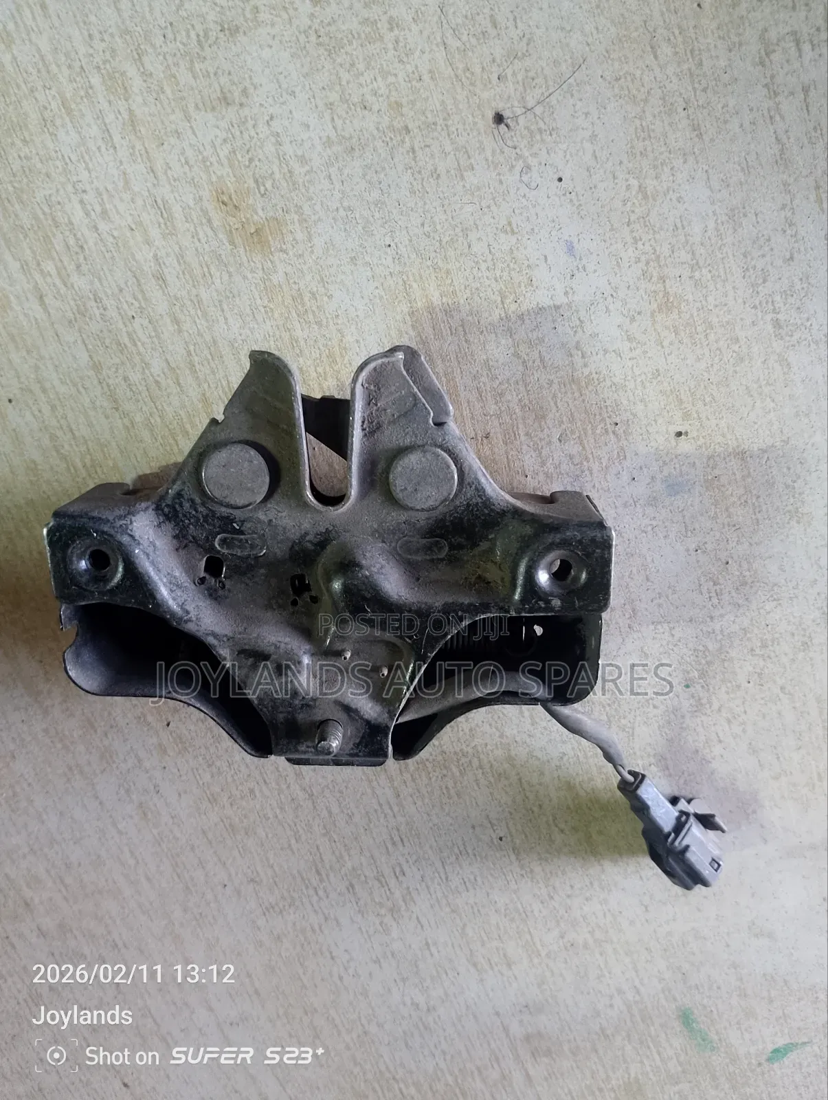 Landcruiser Lc100 Series Bonnet Lock/Latch