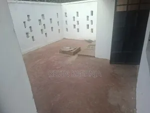 5bdrm Maisonette in County Motel, Banana for rent