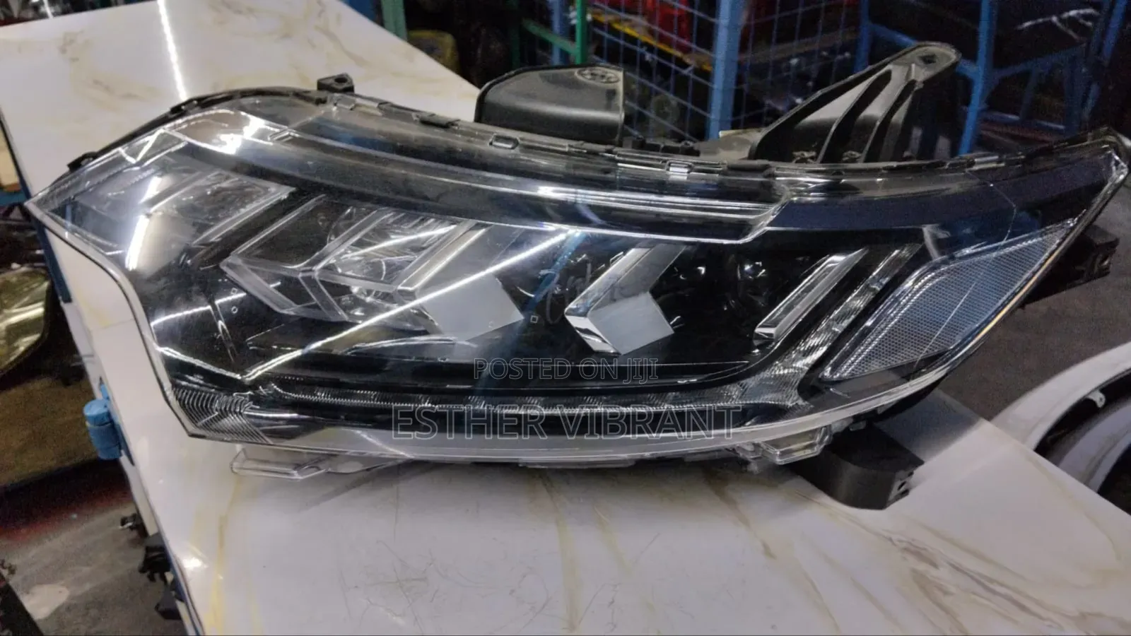 Mitsubishi Outlander 2016 Headlights