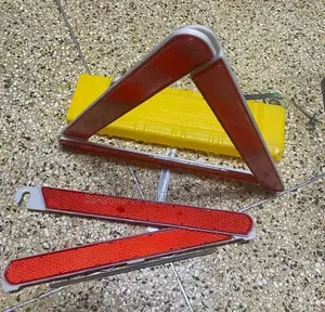 Reflective Emergency Warning Triangle-Plastic