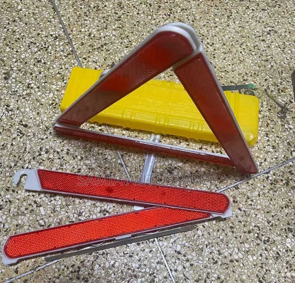 Reflective Emergency Warning Triangle-Plastic