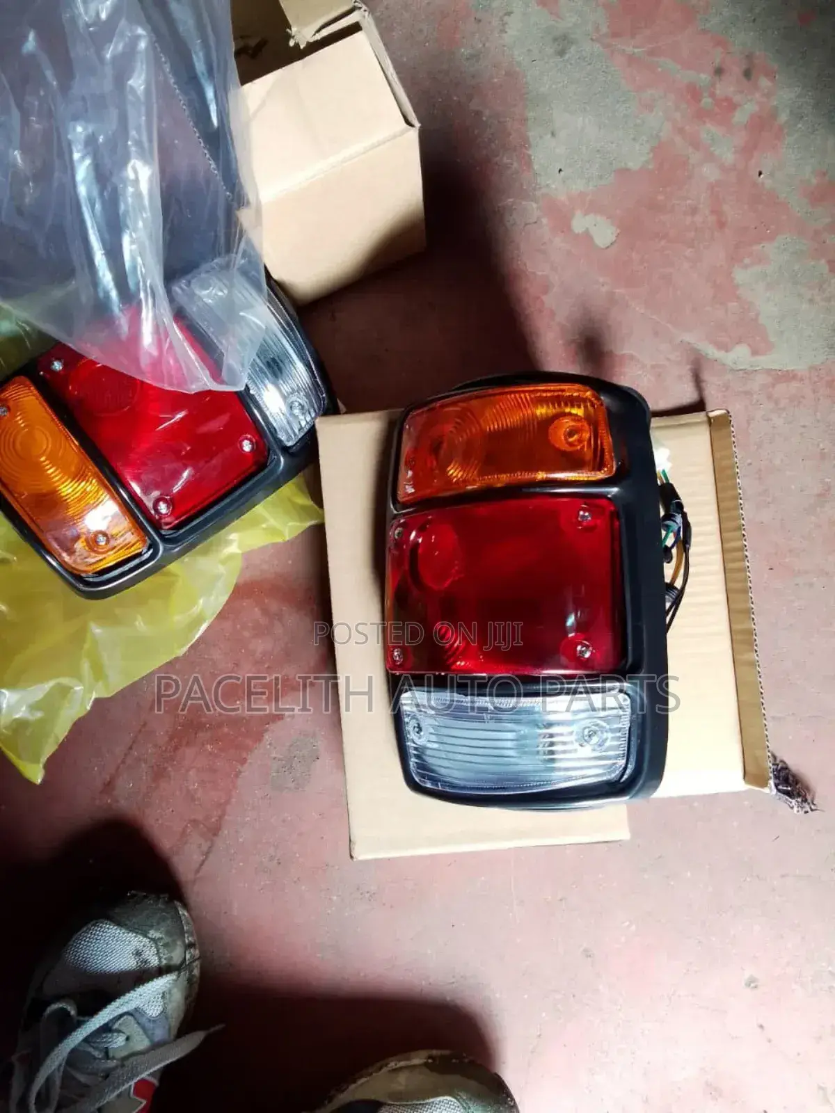 Tail Lamp Datsun 1200