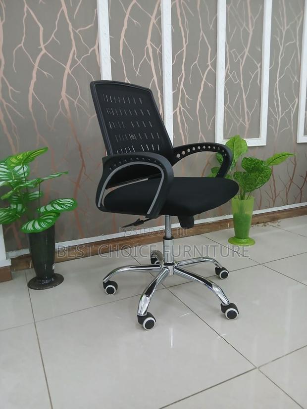 Office Chairs; Comfortable Mid-Back Ergonomic Mesh Chair - main view