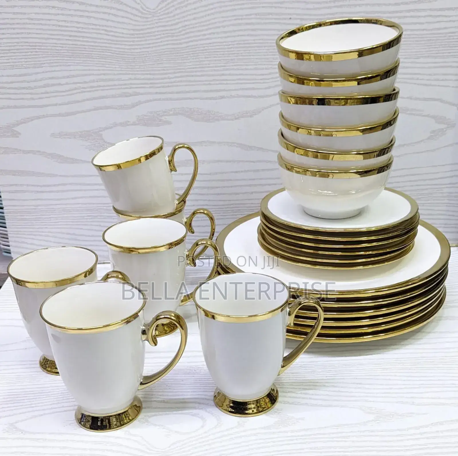 *Quality Ceramic Dinner Set With Gold Rim Now Available:-*