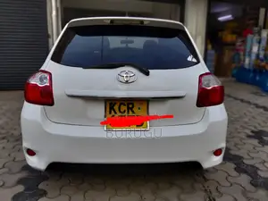 Toyota Auris 2012 White