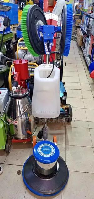 Heavy Duty Floor Scrubbing/Cleaning Machine - thumbnail 2