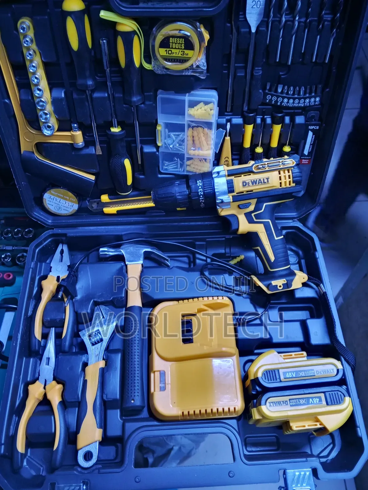 48v Dewalt Cordless Drill Toolkit/ 48v Dewalt Cordless With Toolset