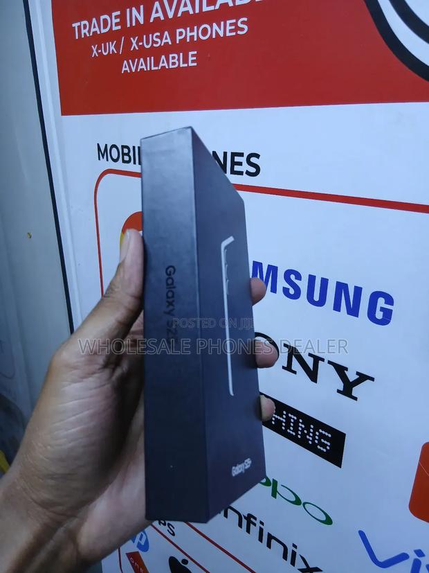 New Samsung Galaxy S25+ 256 GB Black - thumbnail 2