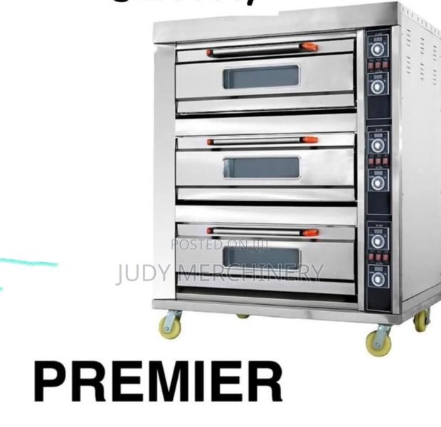 Commercial Electric Oven Three Deck Six Trays - main view