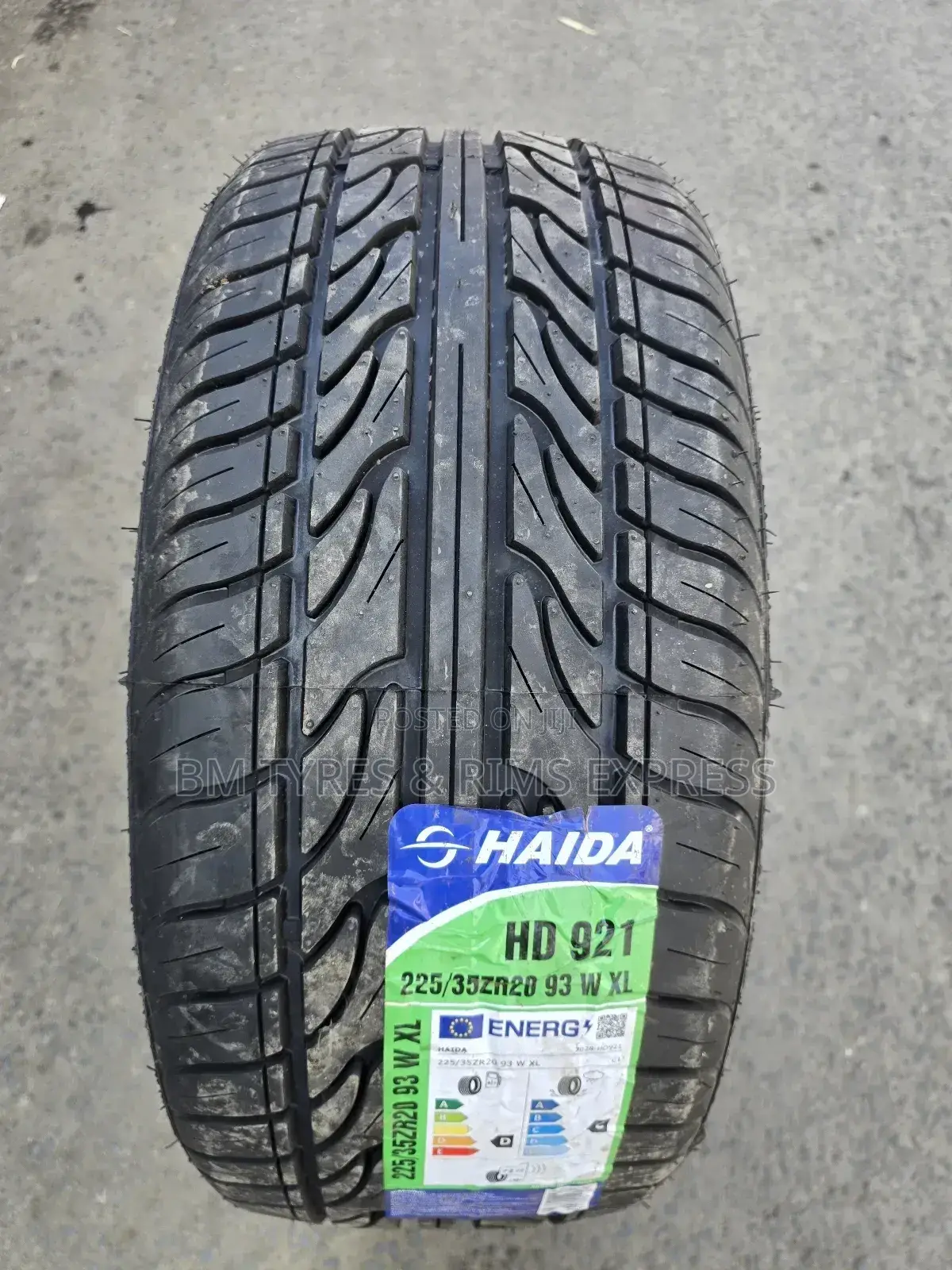 225 /35 R20 Haida Tyres.