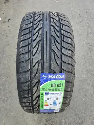 225 /35 R20 Haida Tyres.