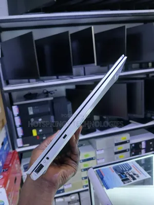 Laptop HP EliteBook x360 1040 G7 16GB Intel Core i7 SSD 256GB