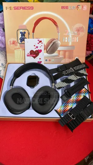 Smart Watch With Headphones / Gift Pack