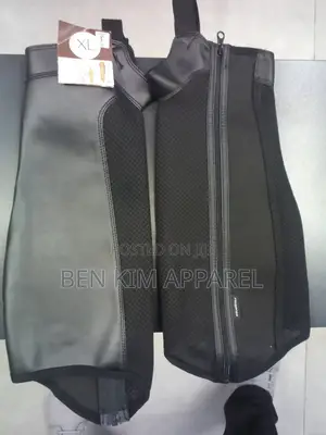 Horse Riding Half Chaps Breathable Mesh and Synthetic Black or Brown