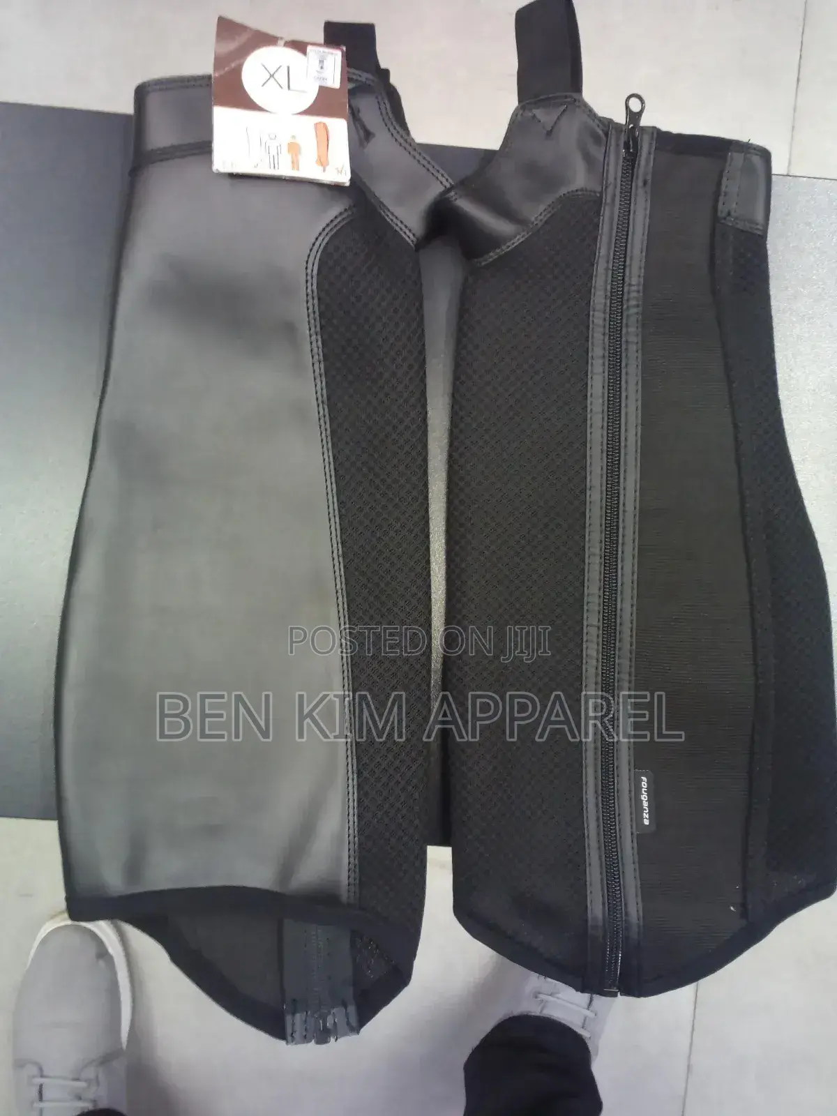 Horse Riding Half Chaps Breathable Mesh and Synthetic Black or Brown